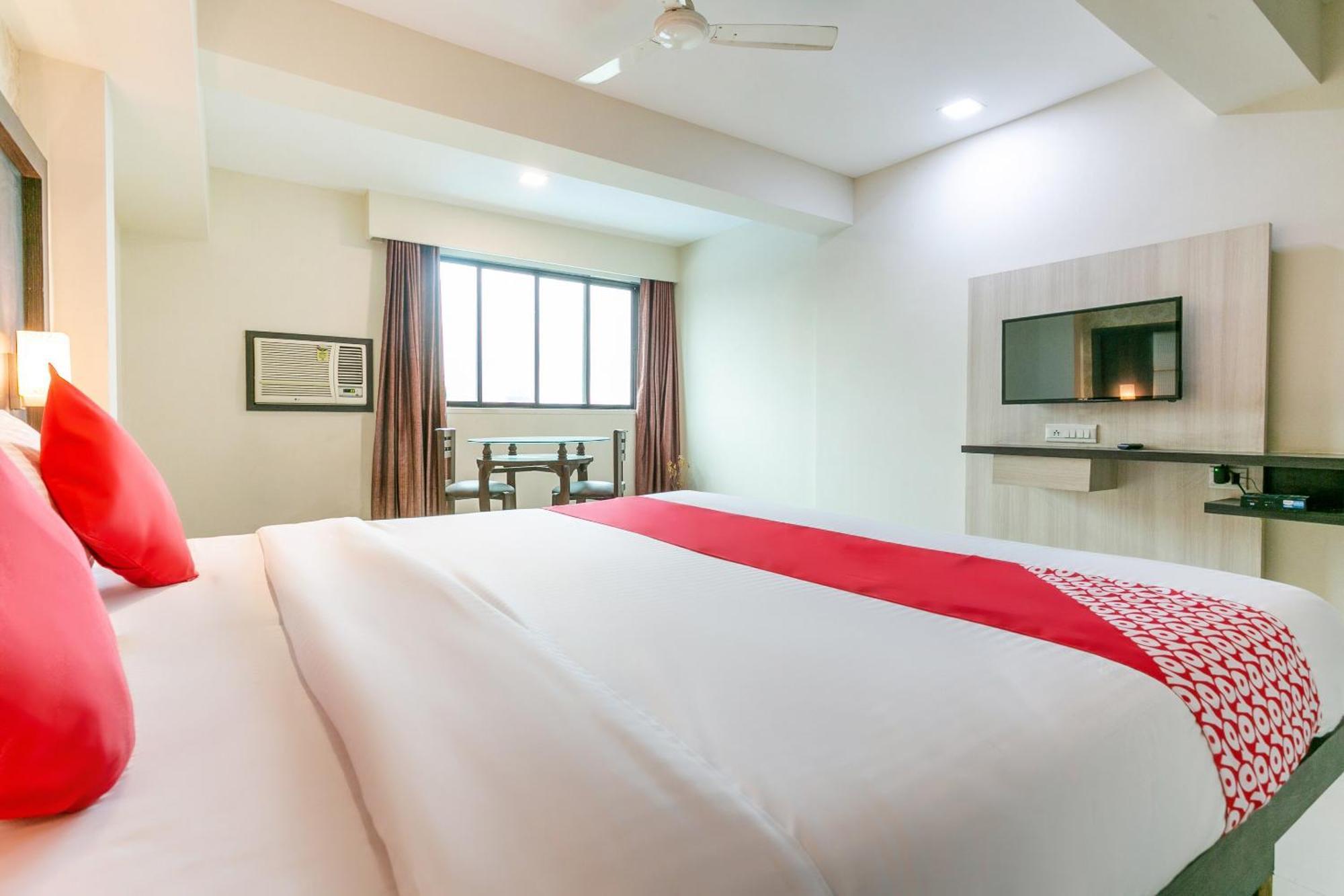 Collection O Hotel Pearl Residency Taloje Luaran gambar